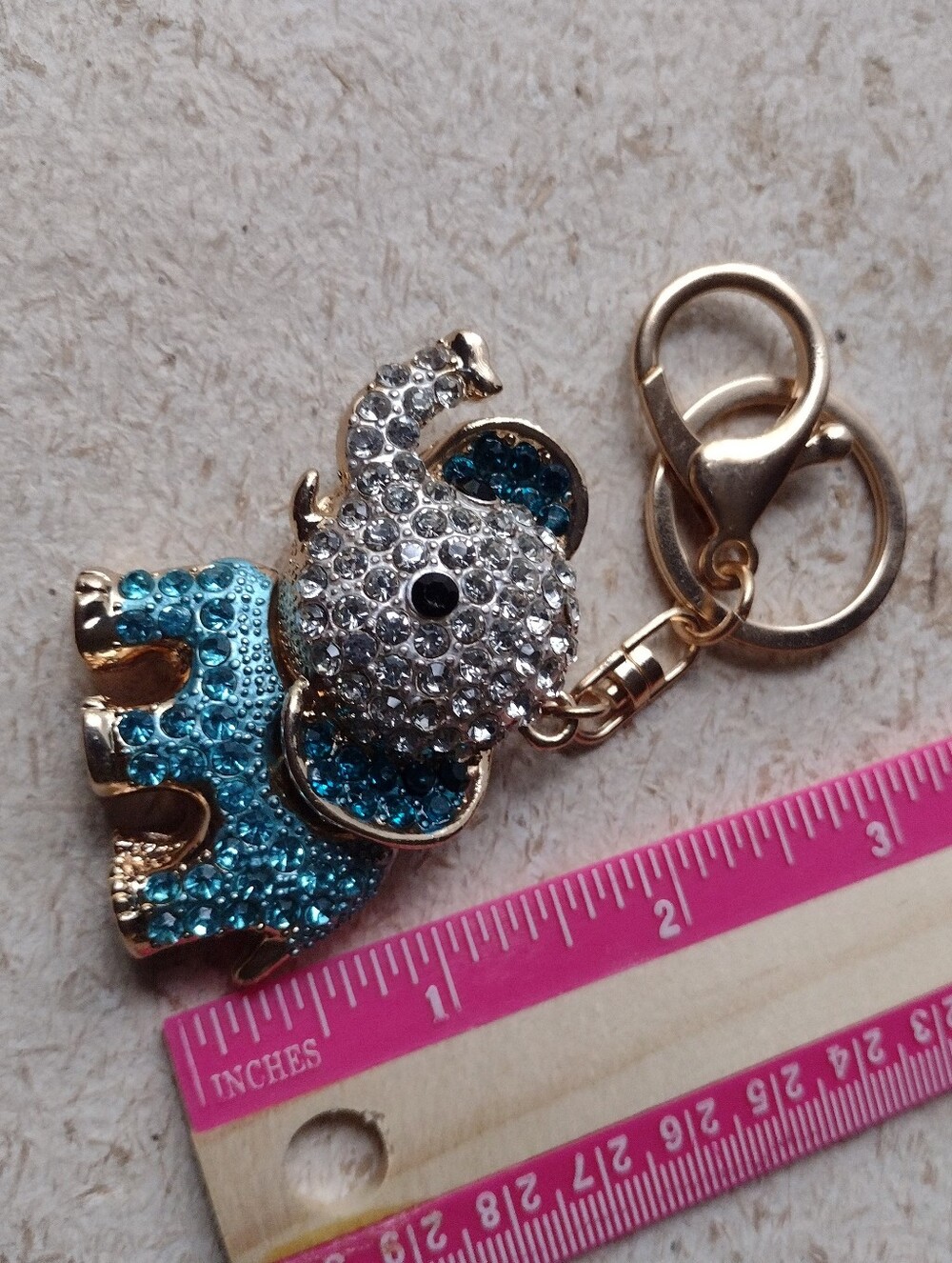 Elephant Keychain - Picture 3 of 5